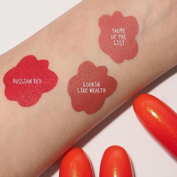 ❇️🧚‍♀️LOOKIN' LIKE WEALTH MAC DISCONTINUED Lim. Ed. Lipstick NWOBOX - Picture 3 of 10